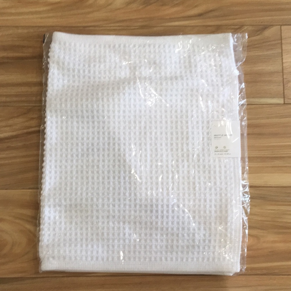Pottery Barn Waffle Weave Bath Rug